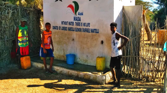 immagine campagna water is life , Madagascar